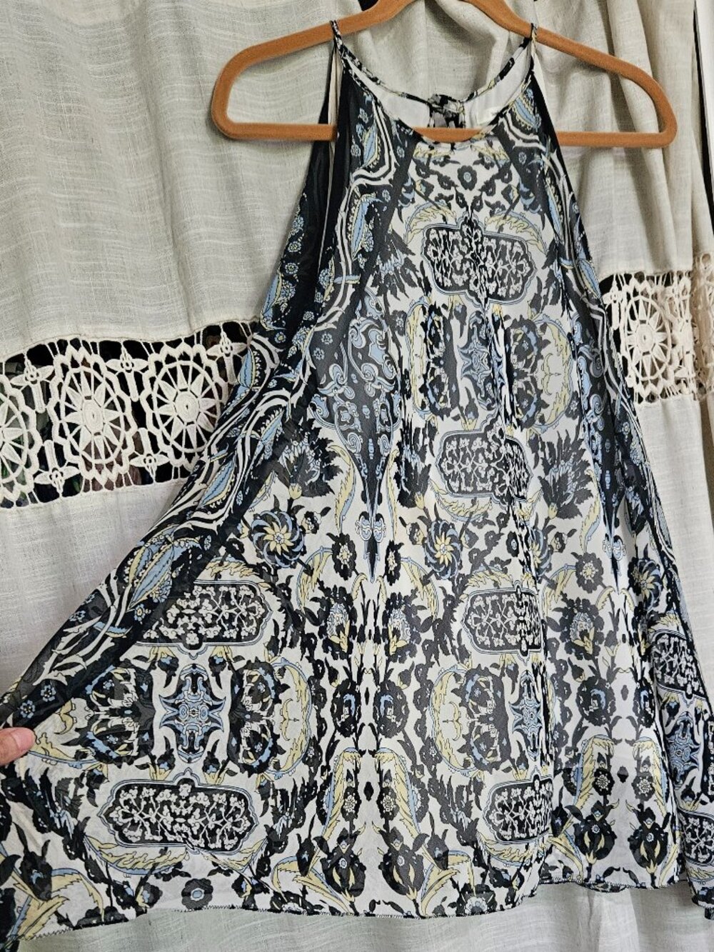 Sophie Max Flowy Aline Sleeveless Dress Black Blue Floral Sz M